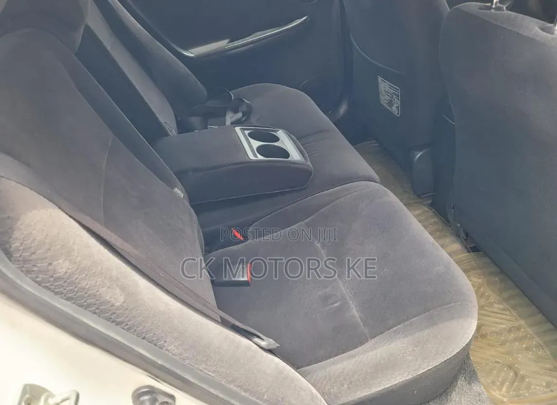 Toyota Corolla Fielder 1.5 Petrol FWD 2012 White