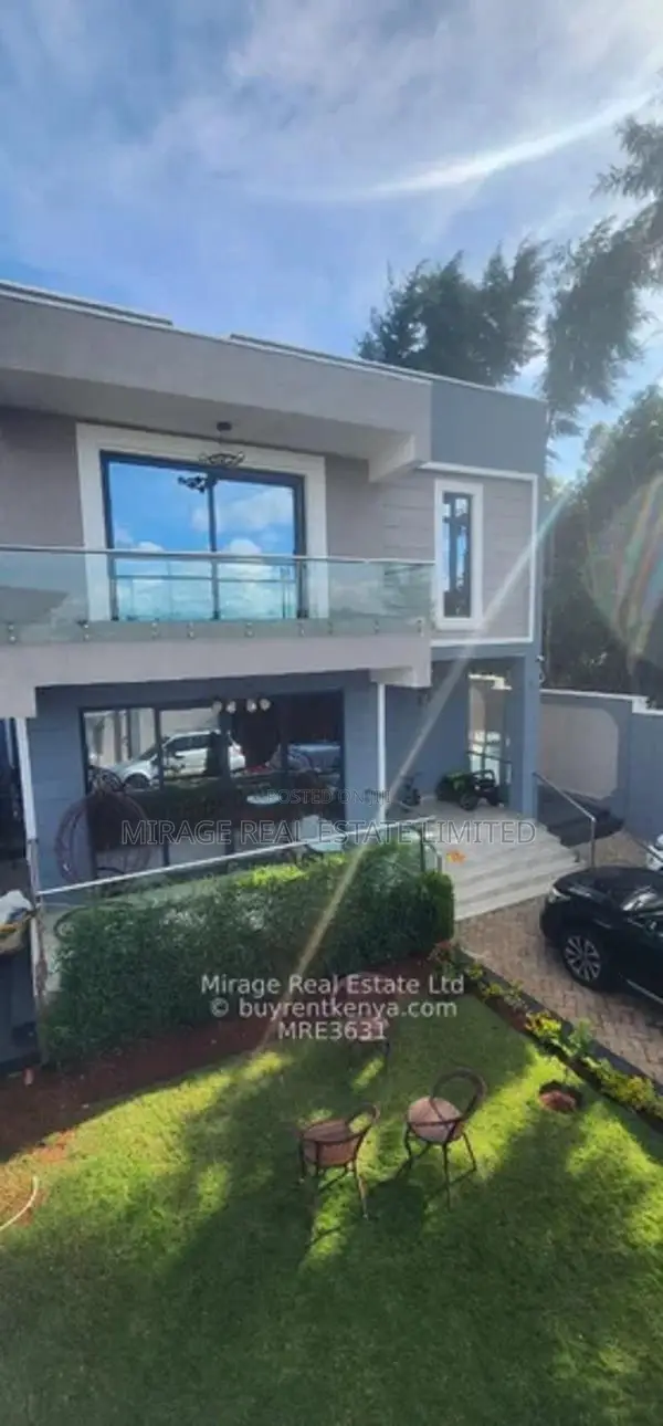 5-Bedroom plus DSQ Stand-alone House for sale in Cianda