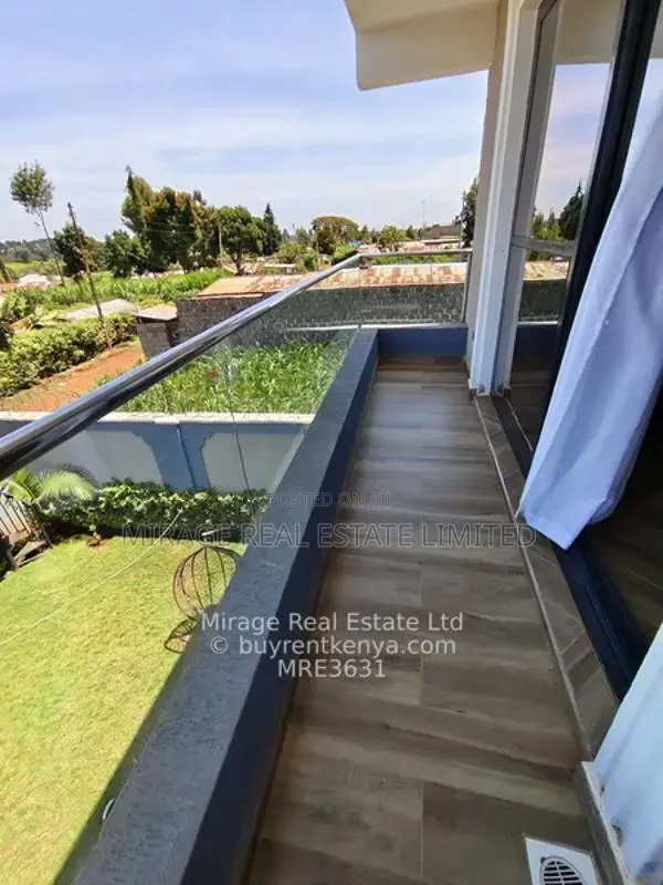 5-Bedroom plus DSQ Stand-alone House for sale in Cianda