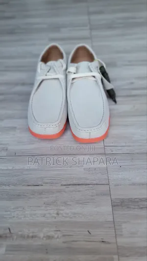 SHOES Clarks Wallabee Original