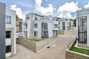 5-bedroom plus Dsq Townhouse for sale for Lavington for Kes 95M