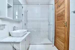 5-bedroom plus Dsq Townhouse for sale for Lavington for Kes 95M