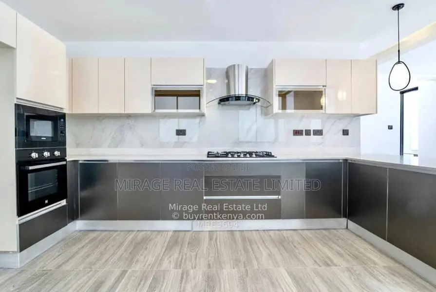 5-bedroom plus Dsq Townhouse for sale for Lavington for Kes 95M
