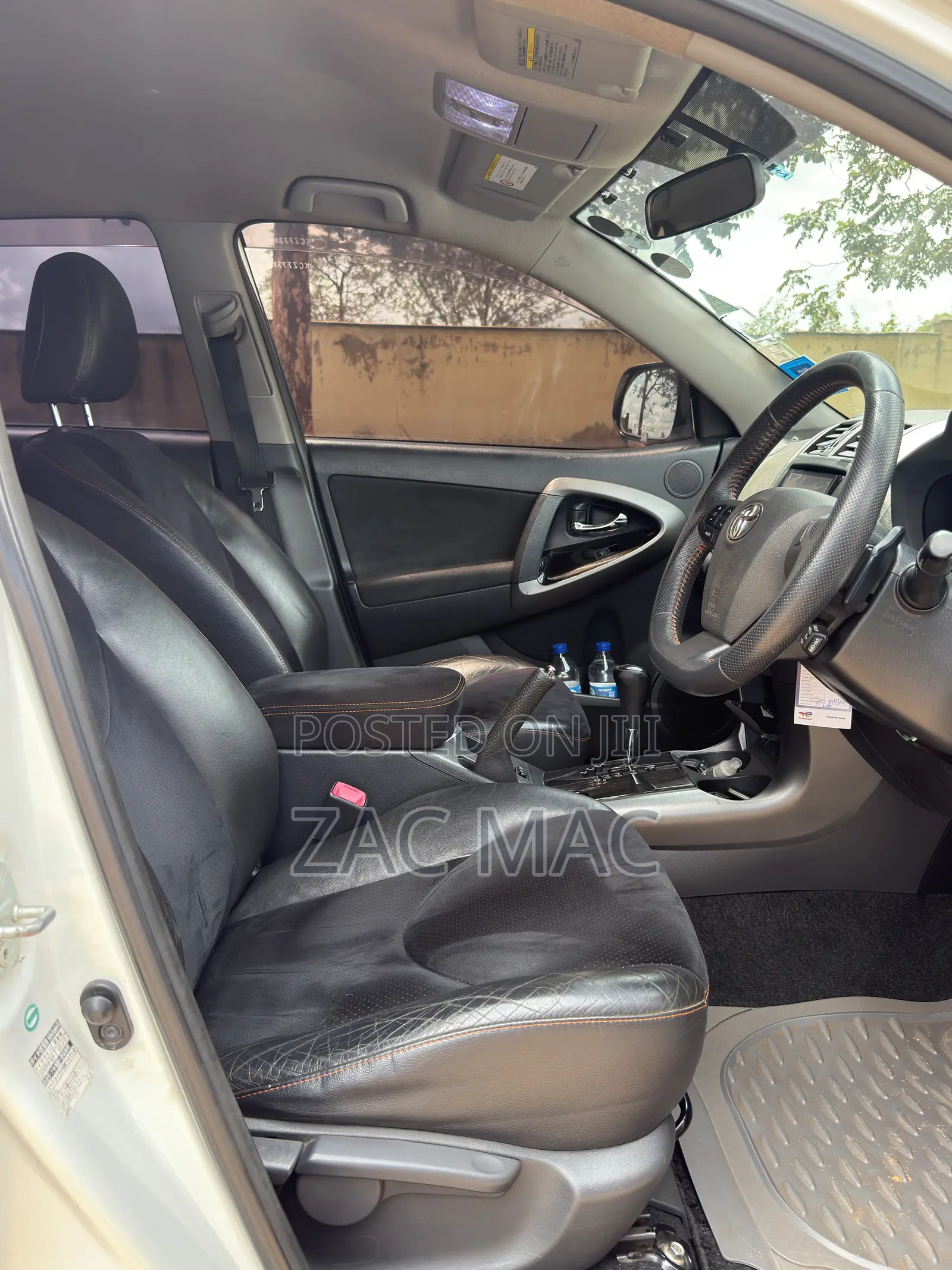Toyota Vanguard 2013 Pearl