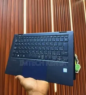 Laptop HP Elite Dragonfly x360 8th Gen 8GB Intel Core i5 SSD 256GB