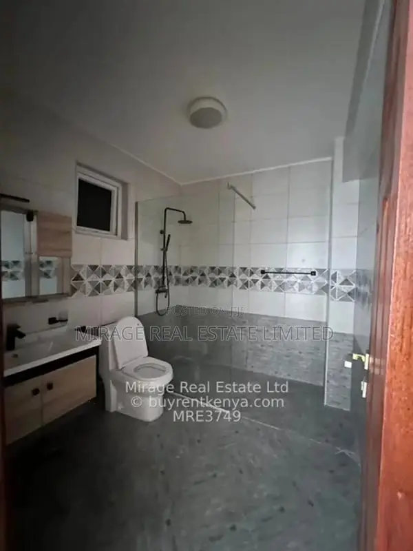 3-Bedroom Apartment (all en-suite + DSQ) To Let in General Mathenge