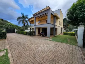 Exclusive 5-Bedroom All En-Suite Villa + DSQ To Let in Lavington