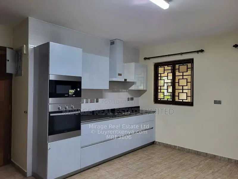 Exclusive 5-Bedroom All En-Suite Villa + DSQ To Let in Lavington