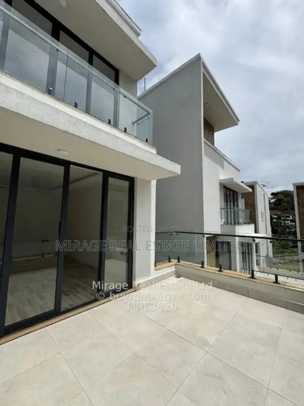 Executive 5-Bedroom All En-Suite Townhouse + DSQ To Let in Lavington
