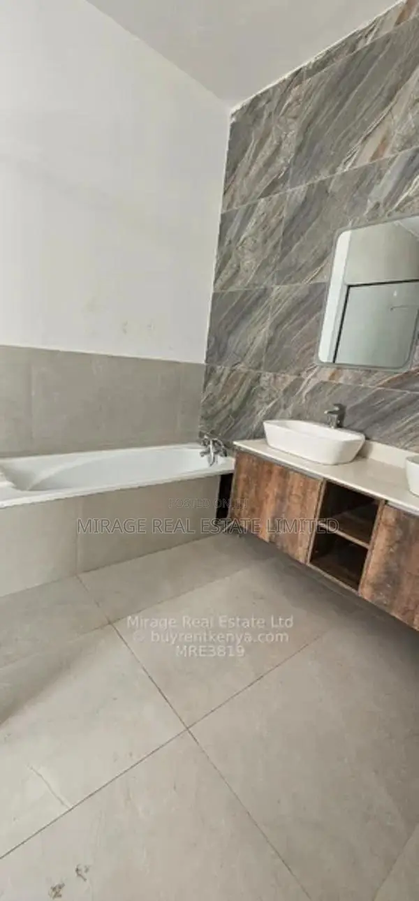Executive 5-Bedroom All En-Suite Townhouse + DSQ To Let in Lavington
