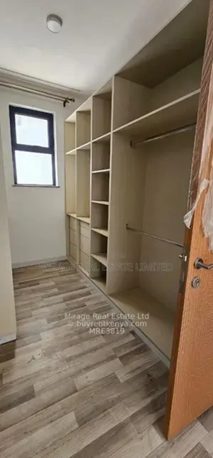Executive 5-Bedroom All En-Suite Townhouse + DSQ To Let in Lavington