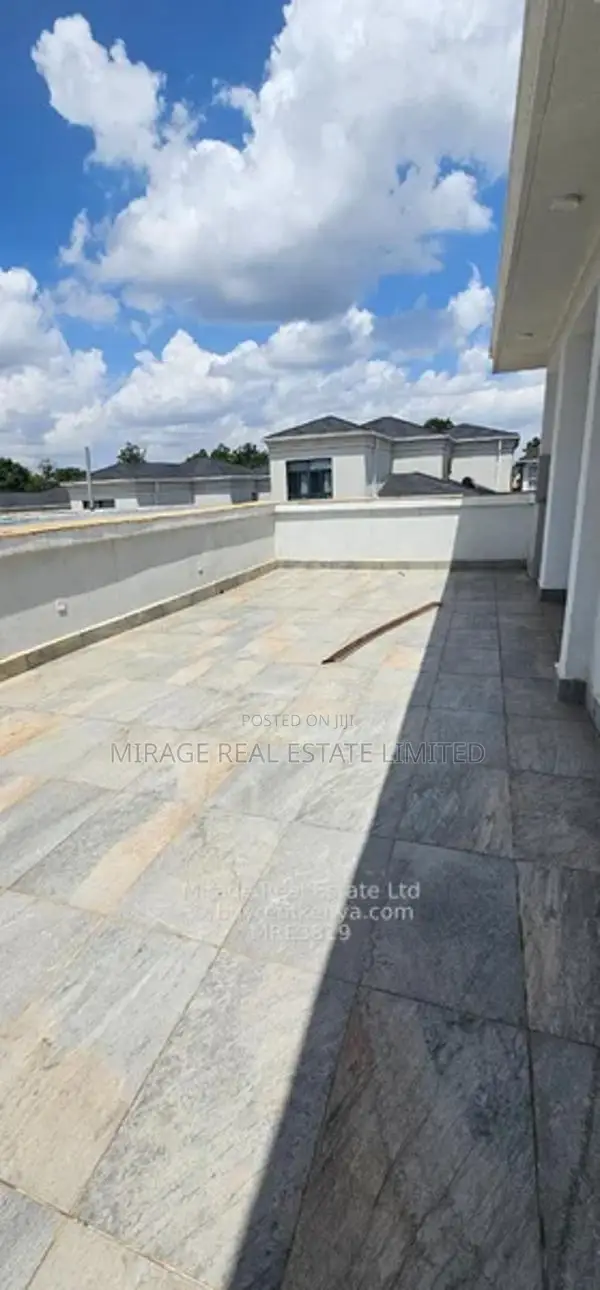 Executive 5-Bedroom All En-Suite Townhouse + DSQ To Let in Lavington