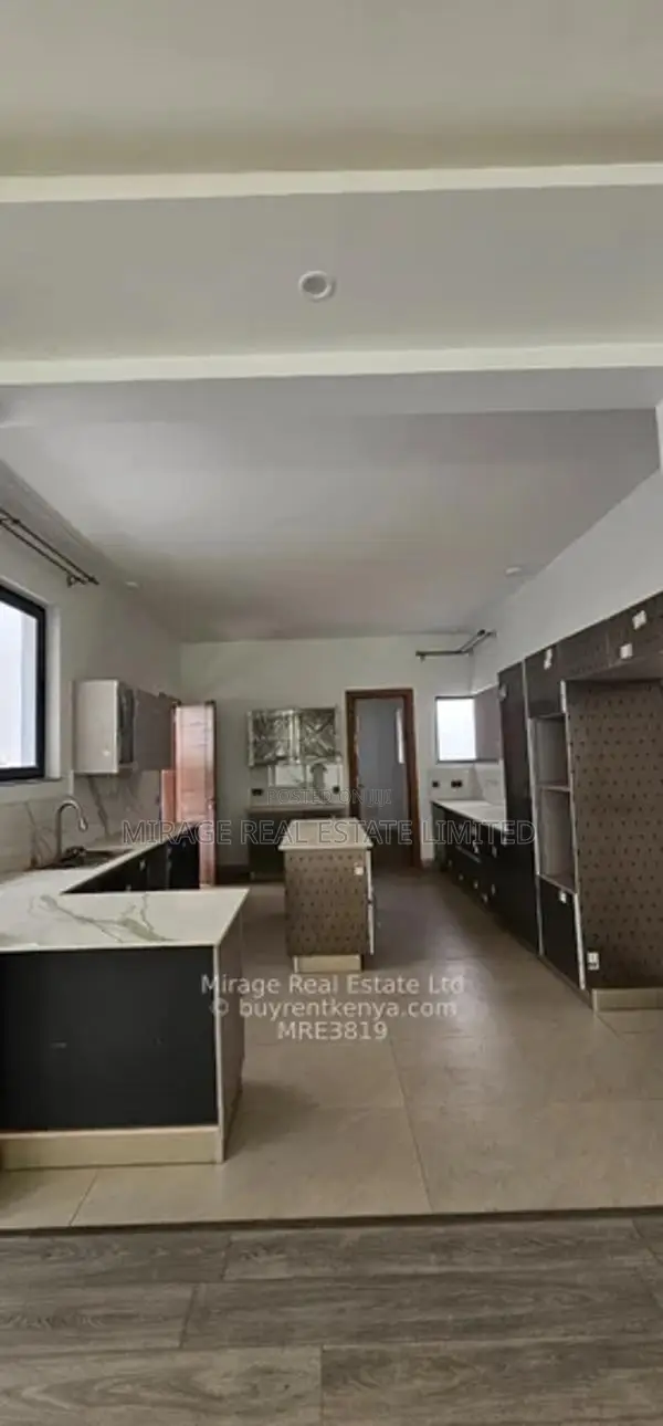 Executive 5-Bedroom All En-Suite Townhouse + DSQ To Let in Lavington