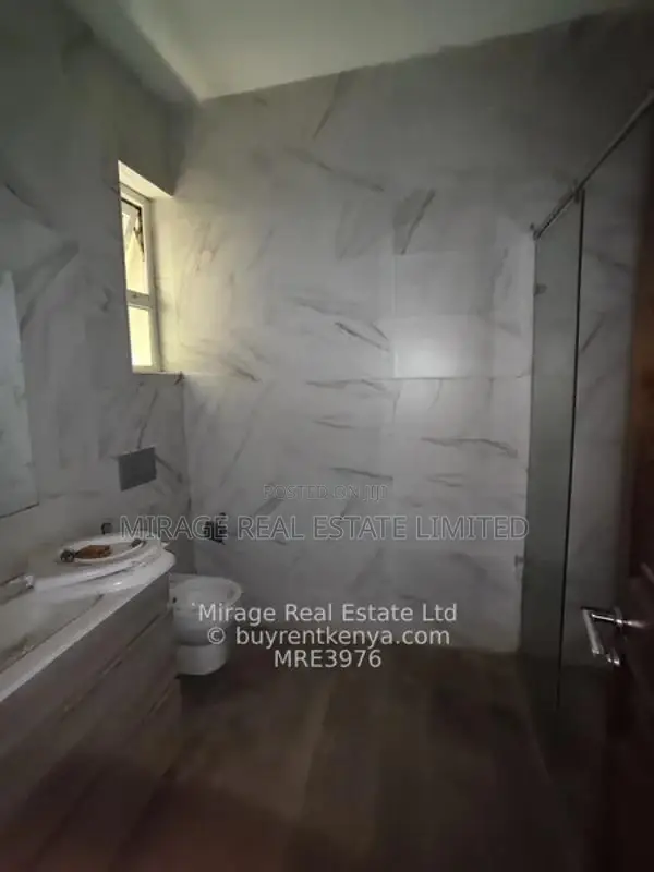 Kilimani 4-BEDROOM Apartment Plus DSQ To Let – KES 150,000/MONTH
