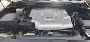 Toyota Land Cruiser 2008 White