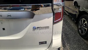 Nissan Serena 2019 White