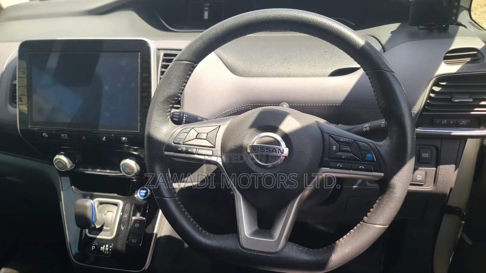 Nissan Serena 2019 White