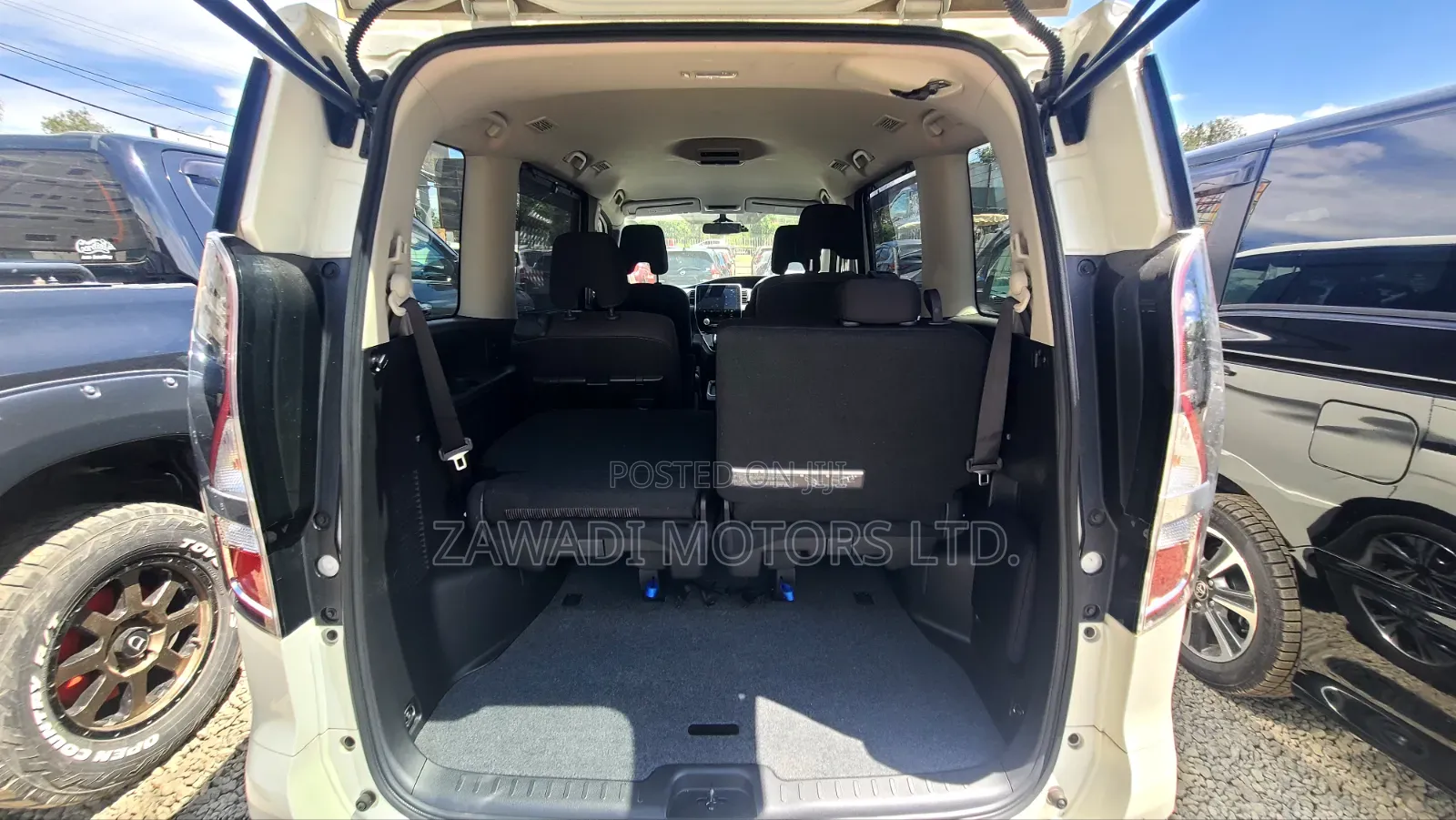 Nissan Serena 2019 White