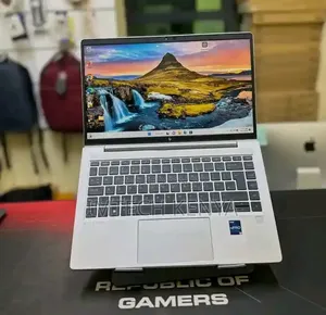 Laptop HP EliteBook 640 G9 16GB Intel Core i5 SSD 256GB