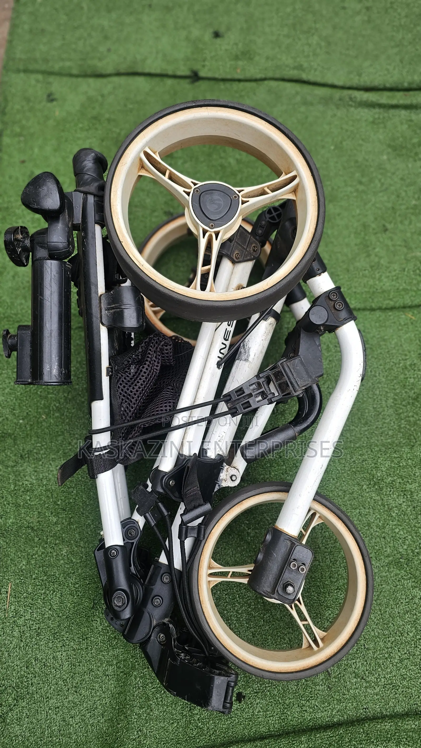 Inesis 900 - 3 Wheel Golf Trolley
