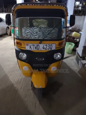 New Bajaj 2025 Yellow