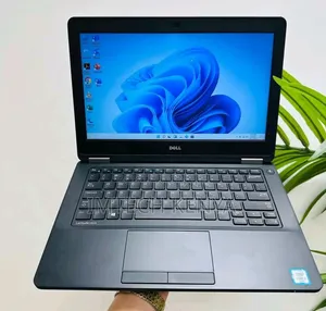 Laptop Dell Latitude 12 E5270 8GB Intel Core i5 SSD 256GB