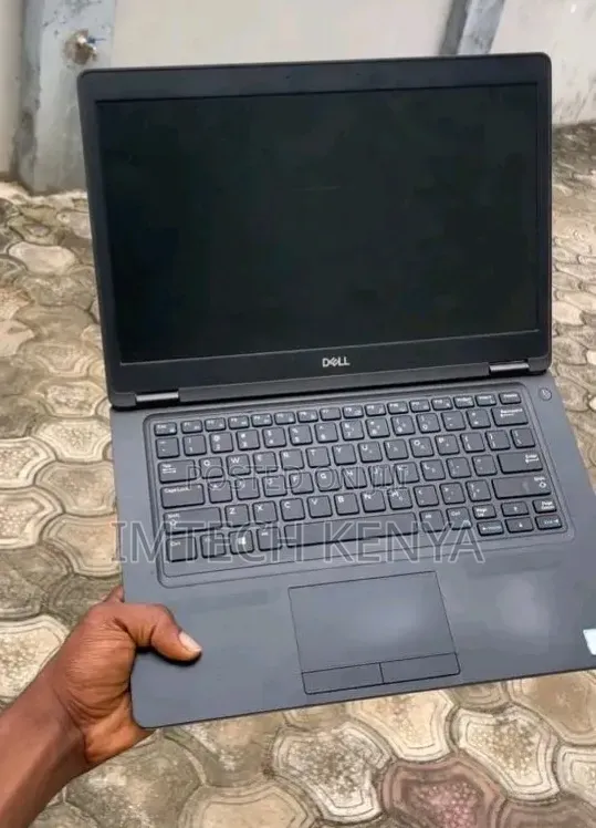Laptop Dell Latitude 5490 8GB Intel Core i7 SSD 256GB