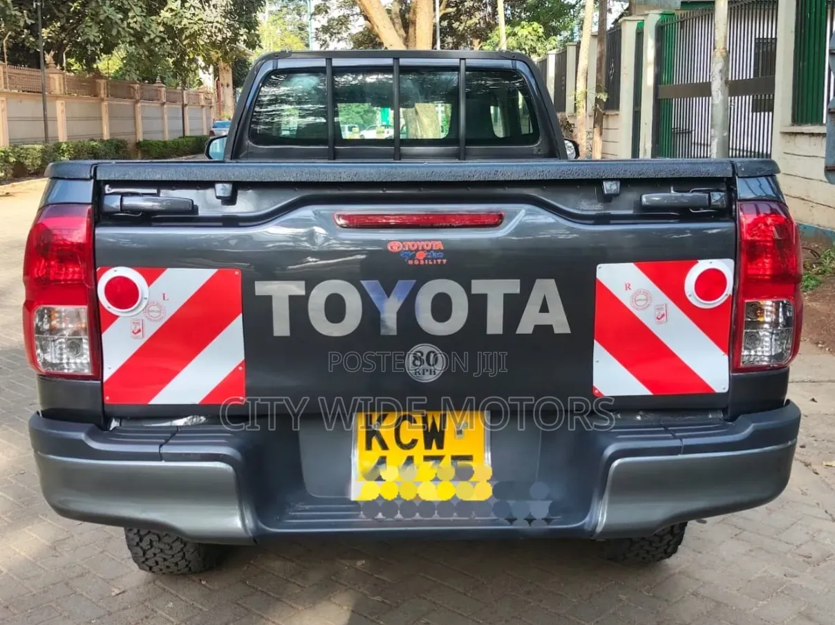 Toyota Hilux Revo Single Cab Deisel 2.8 AWD 2019 Gray