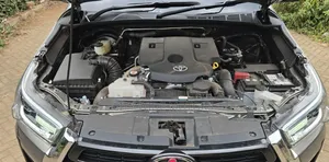 Toyota Hilux 2025 Gold