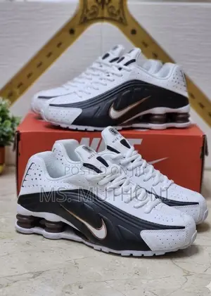 White/ Black Nike Shox R4 Size 40-46