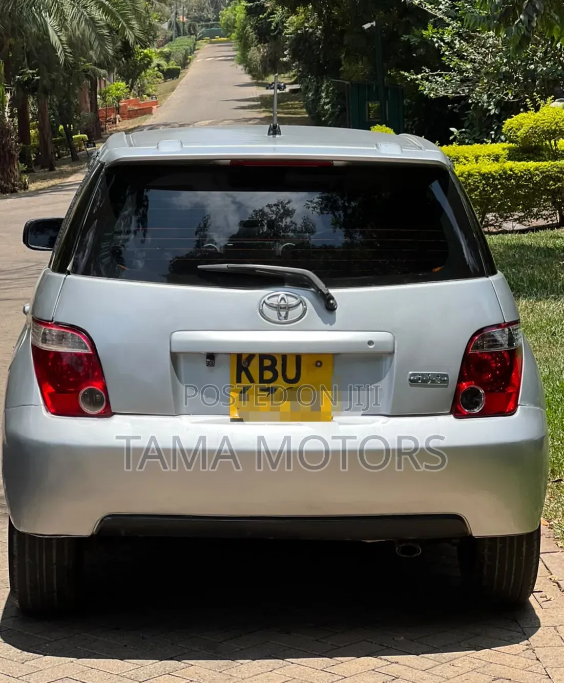 Toyota IST 2006 Silver