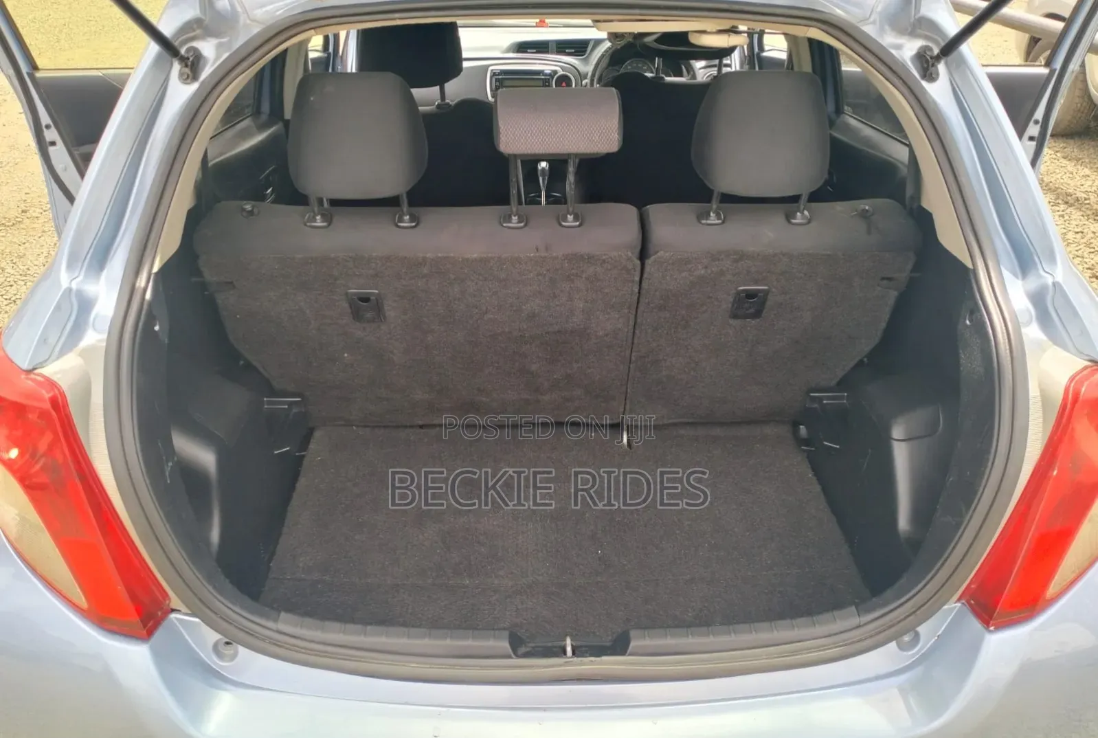 Toyota Vitz 2013 Blue