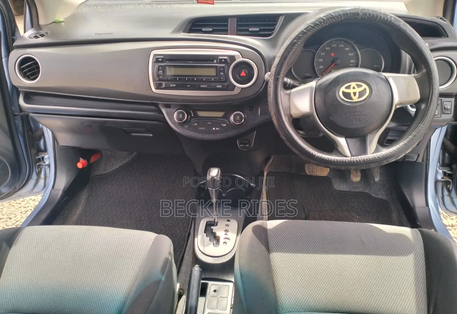 Toyota Vitz 2013 Blue