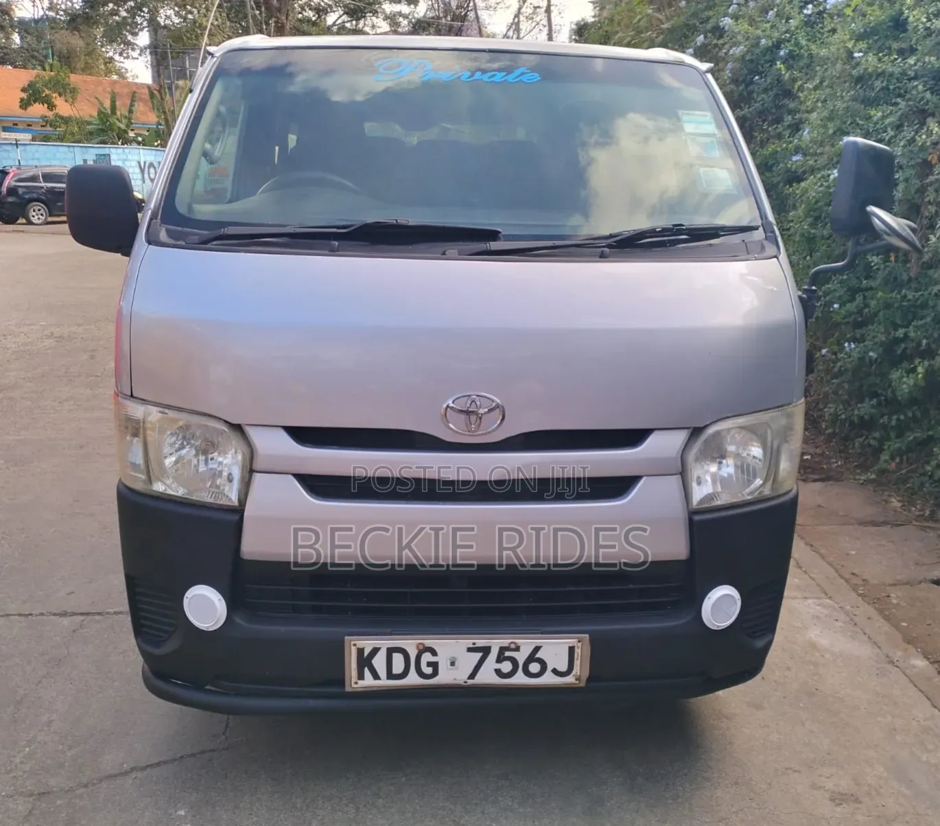 Toyota HiAce 2014 White