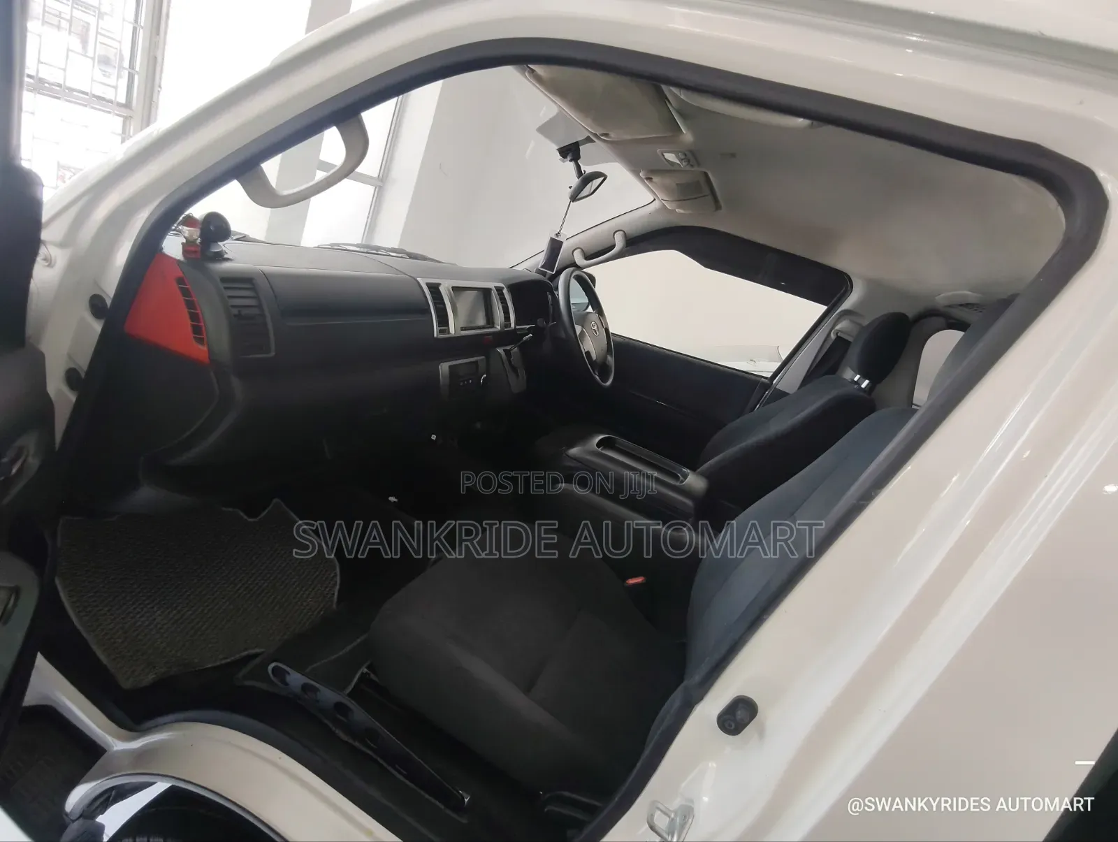 Toyota HiAce 2020 White