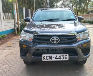 Toyota Hilux 2019 Gray