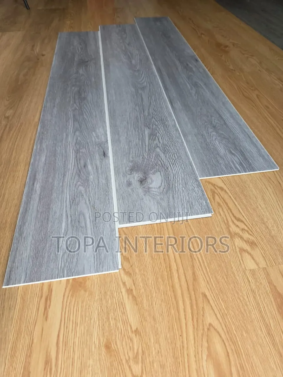 Laminate Floor Waterproof SPC Vinyl Flooring Mkeka Mbao Tiles