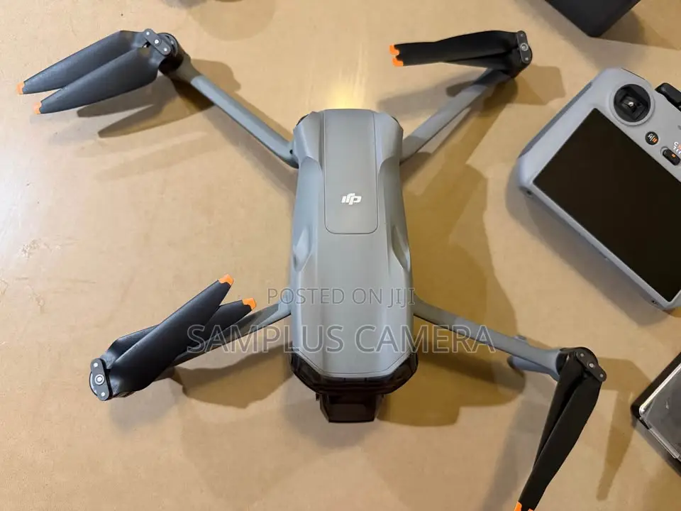 DJI Air 3 Fly More Combo