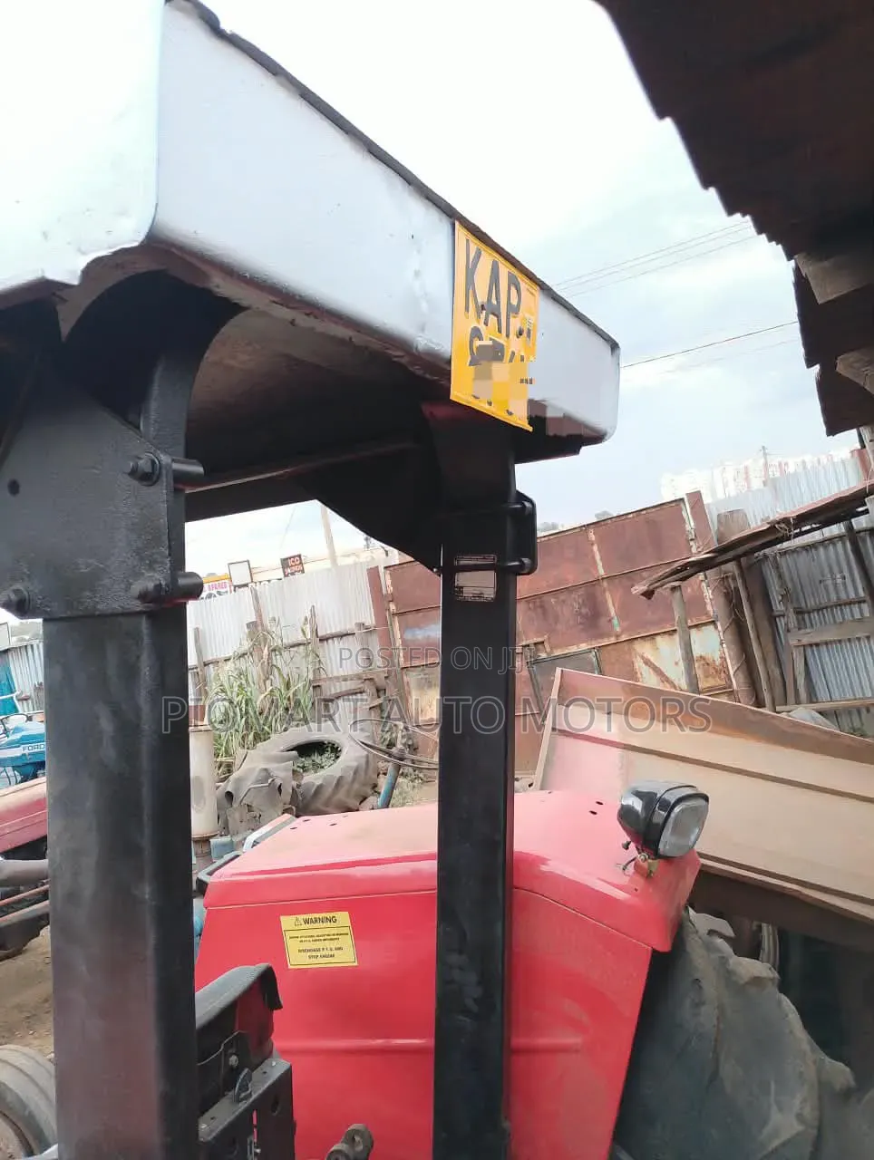 Tractor Massey Ferguson 375E P/Steering
