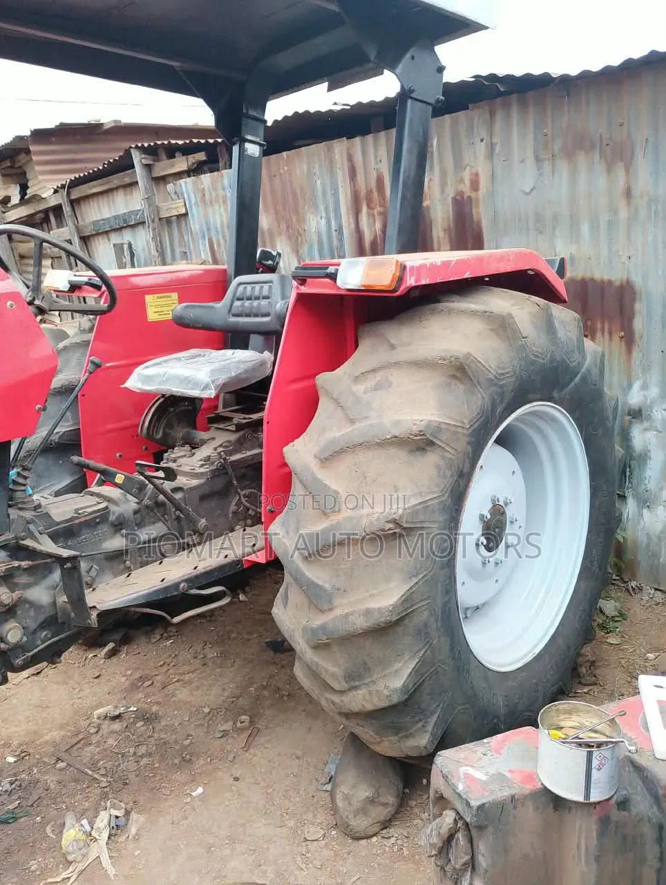 Tractor Massey Ferguson 375E P/Steering