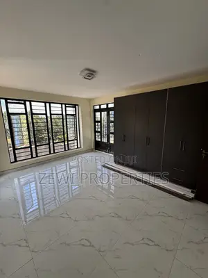 4bdrm Maisonette in Kibiku for sale