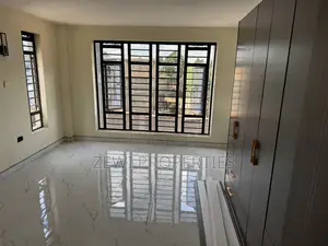 4bdrm Maisonette in Kibiku for sale