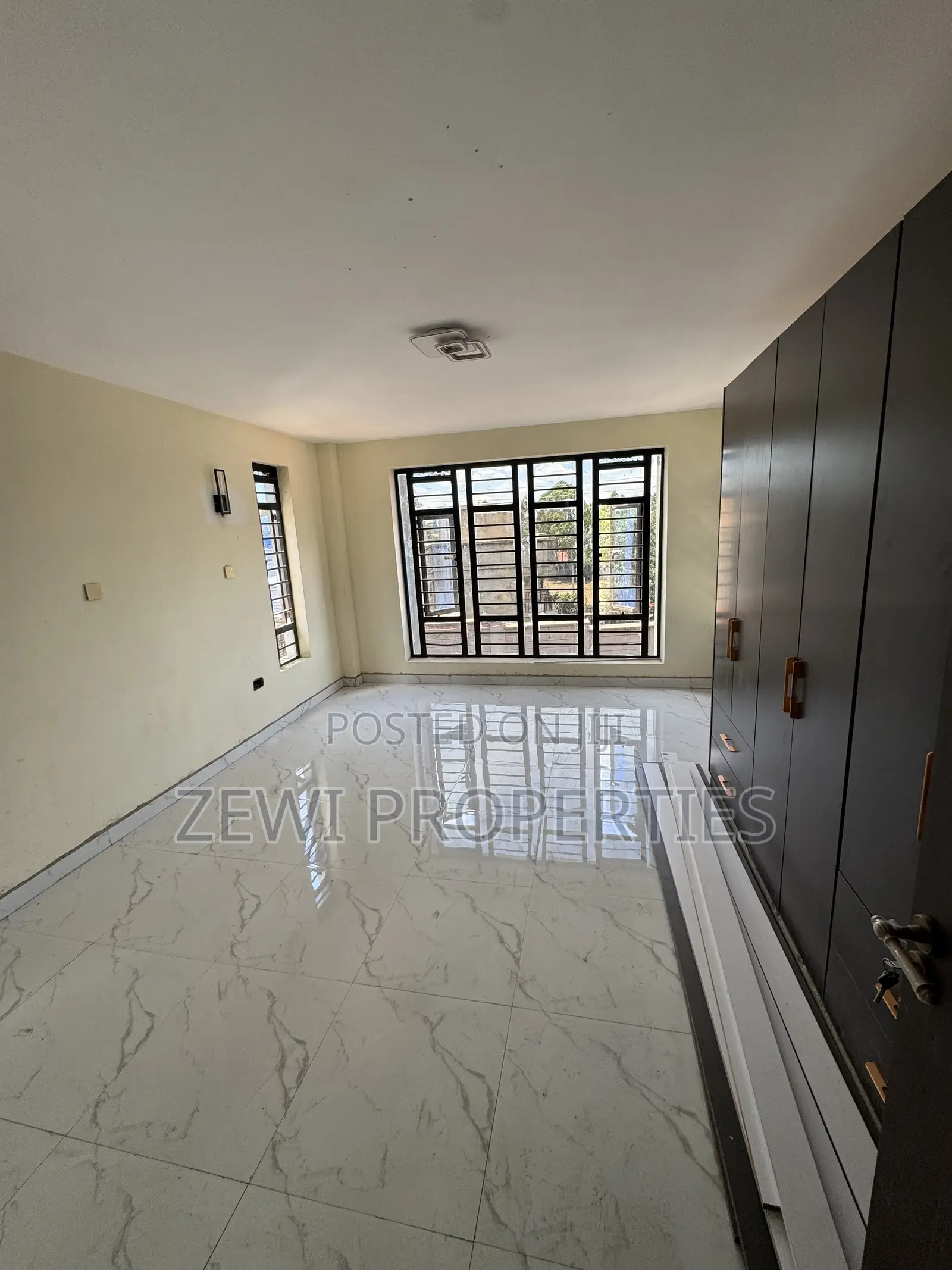 4bdrm Maisonette in Kibiku for sale