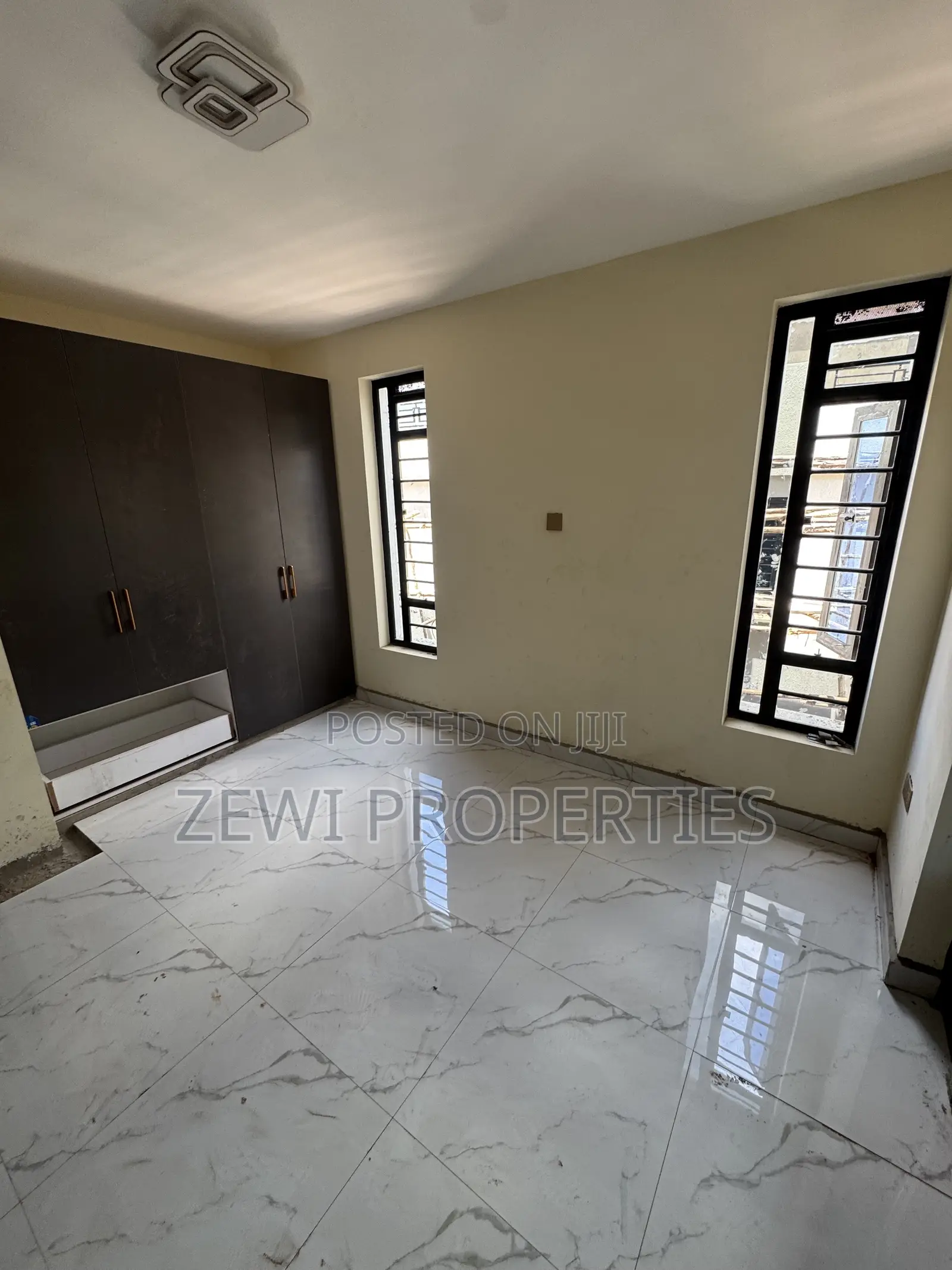 4bdrm Maisonette in Kibiku for sale