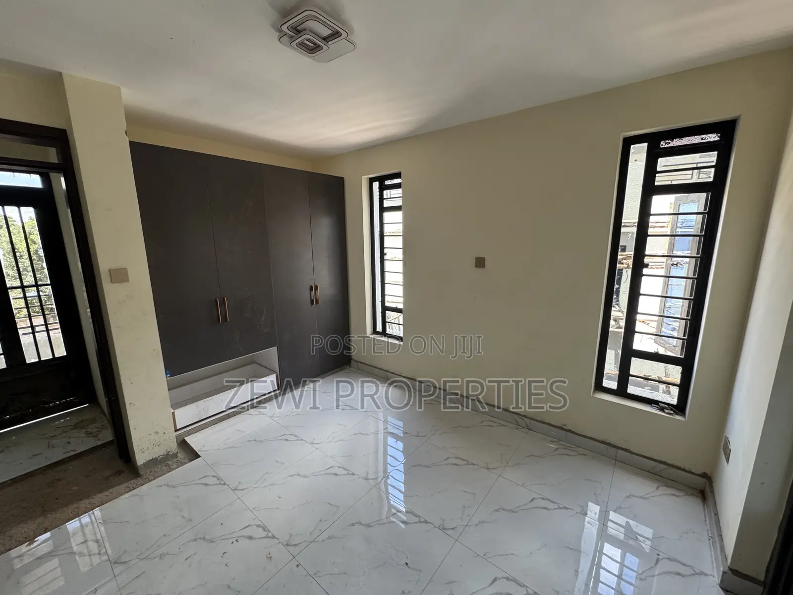 4bdrm Maisonette in Kibiku for sale