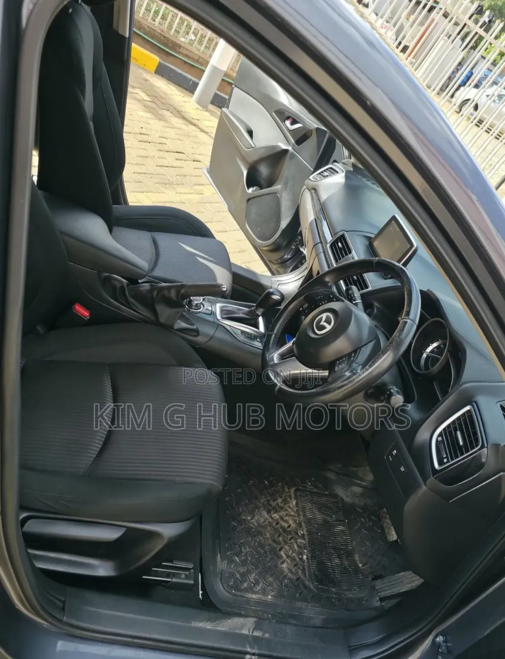 Mazda Axela SV Premium 2014 Gray