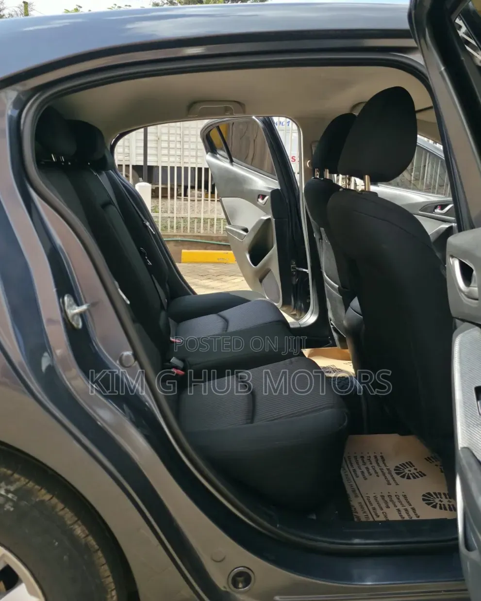 Mazda Axela SV Premium 2014 Gray