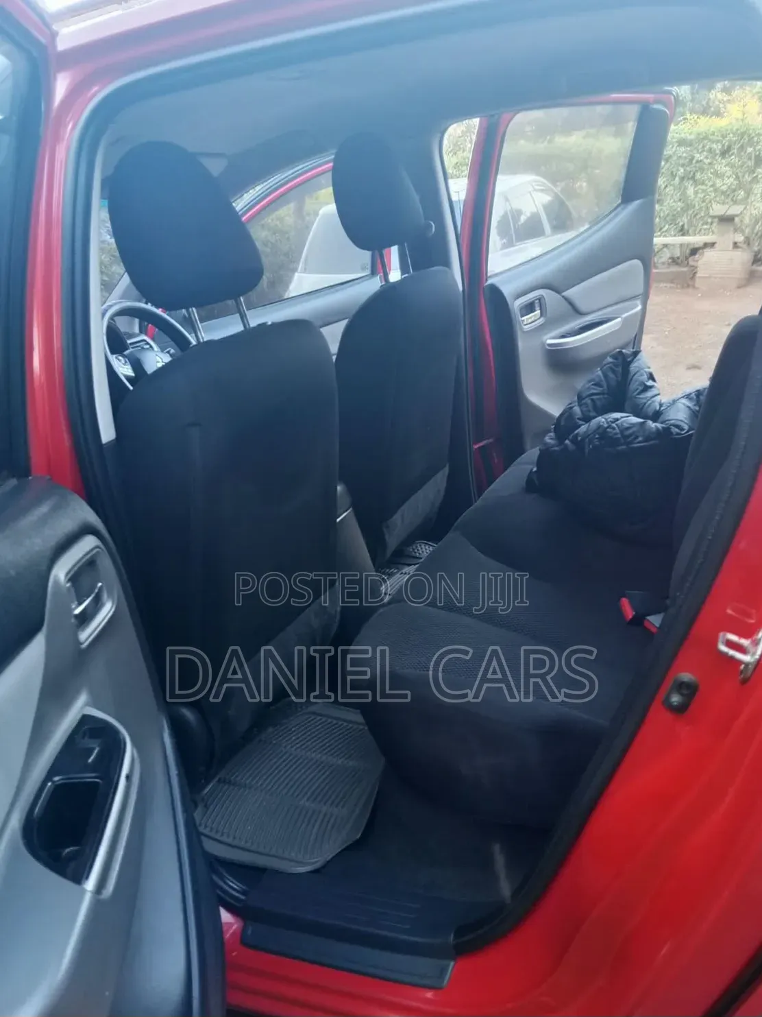 Mitsubishi L200 2015 Red