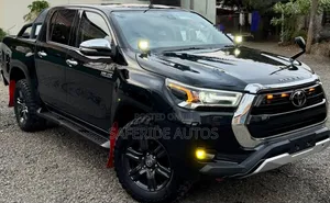 Toyota Hilux 2.4 Diesel 2020 Black
