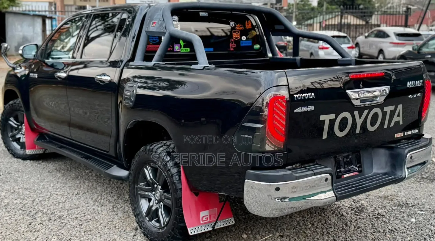 Toyota Hilux 2.4 Diesel 2020 Black